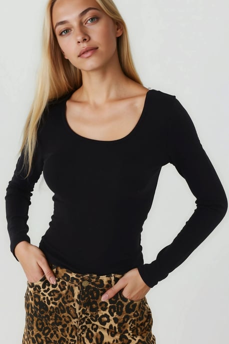 Ultra weich Touch Basic Langarm U-Ausschnitt Stricktop - Image 4