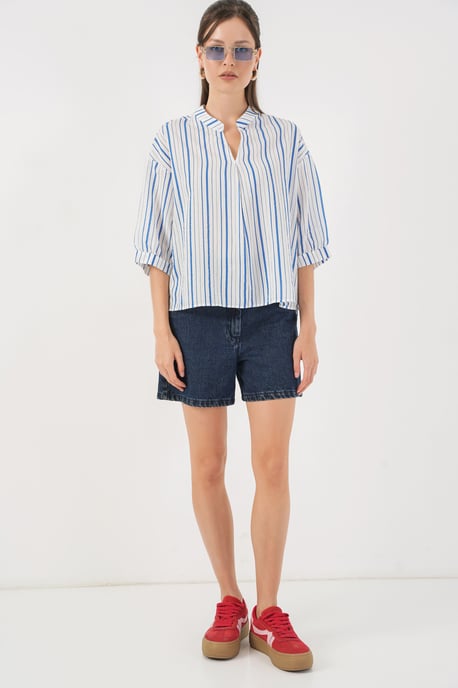 Gestreifte V-Ausschnitt-Bluse - Image 2