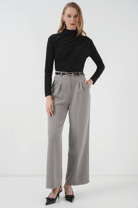 Taillierte Rollkragenbluse mit Drapé-Detail - Image 2