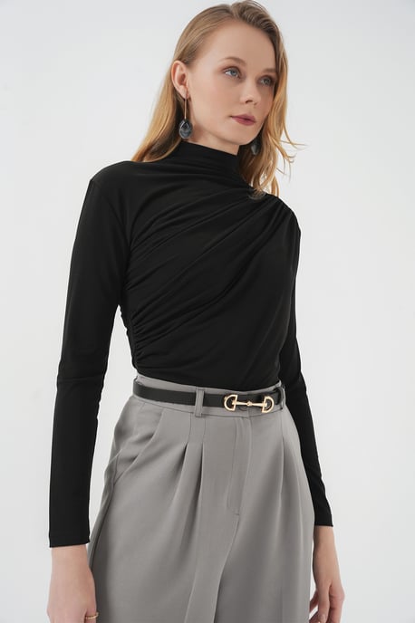 Taillierte Rollkragenbluse mit Drapé-Detail - Image 4