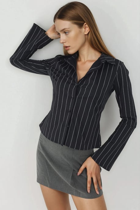 Fitted Gestreiftes Hemd mit Knopfleiste - Image 1