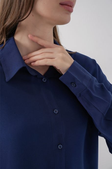 Klassisches Button-Up Hemd - Image 5