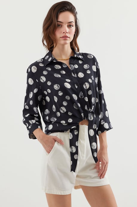 Bedruckte Viskosebluse mit Schleife - Image 1