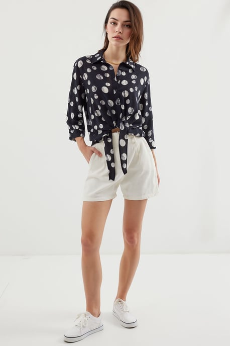 Bedruckte Viskosebluse mit Schleife - Image 2