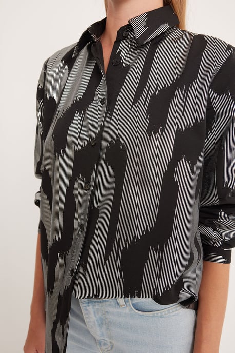 Übergroßes gestreiftes Button-Up Hemd - Image 5