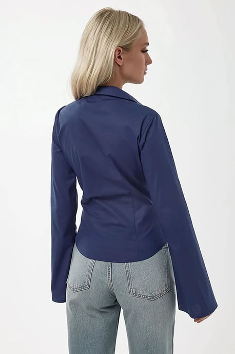 Tailliertes Langarmshirt - Image 3