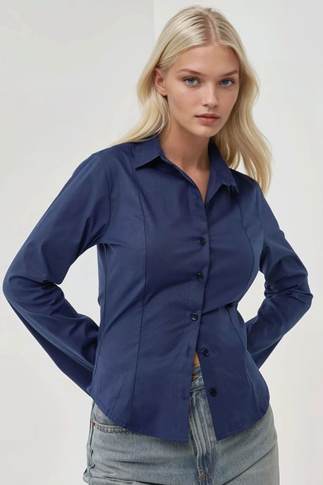 Tailliertes Langarmshirt - Image 6