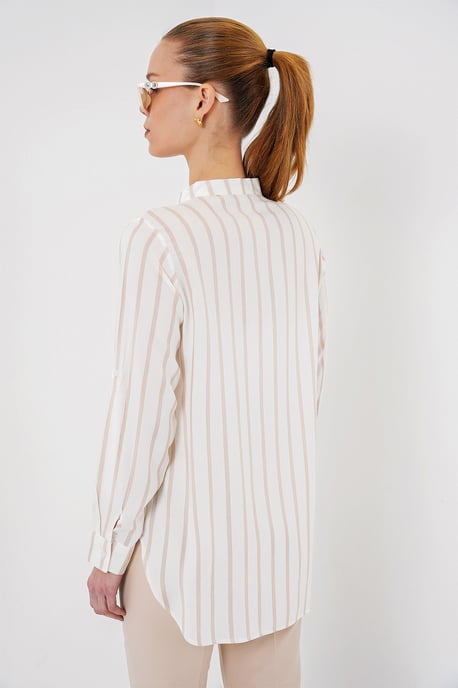 Gestreiftes Button-Down Langarmshirt mit Tasche - Image 6