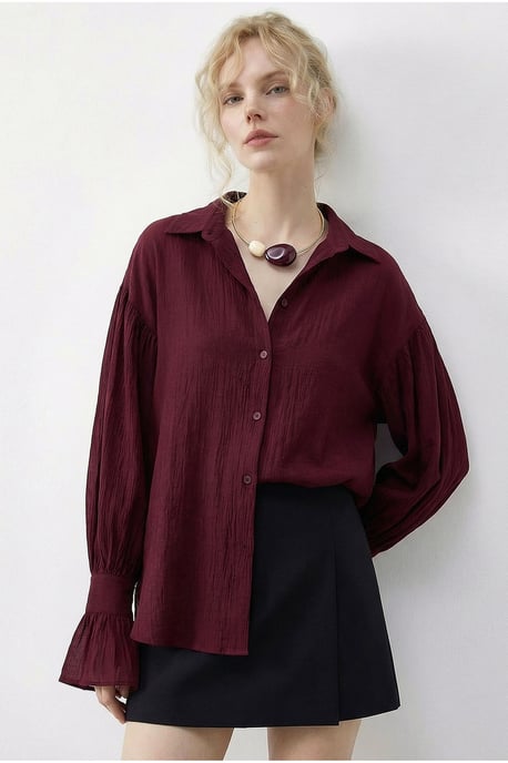Übergroßes Rüschenshirt mit Knöpfen - Image 1