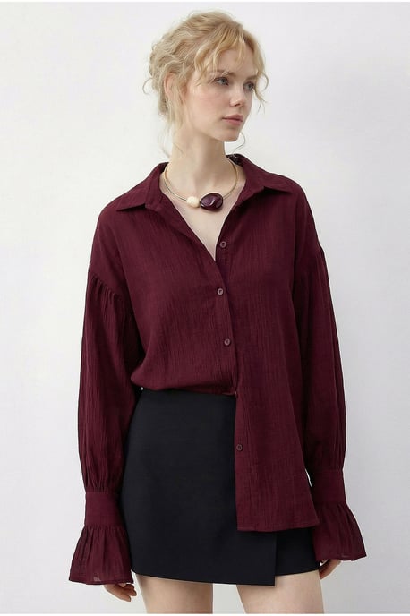 Übergroßes Rüschenshirt mit Knöpfen - Image 2