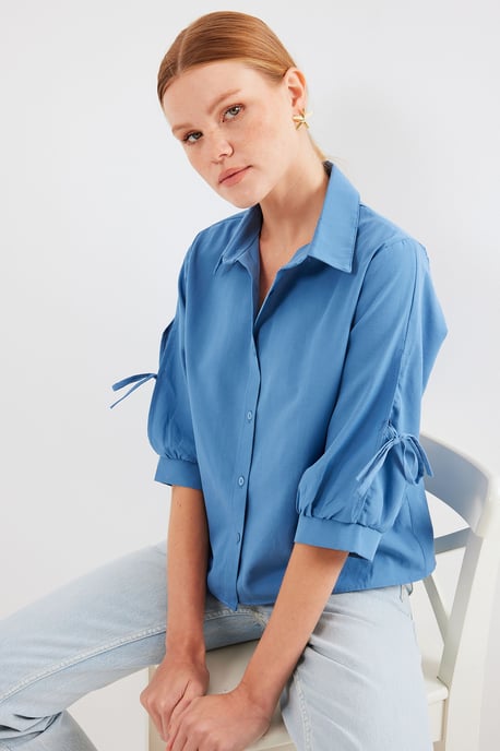 Crop-Top mit Schleife - Image 3