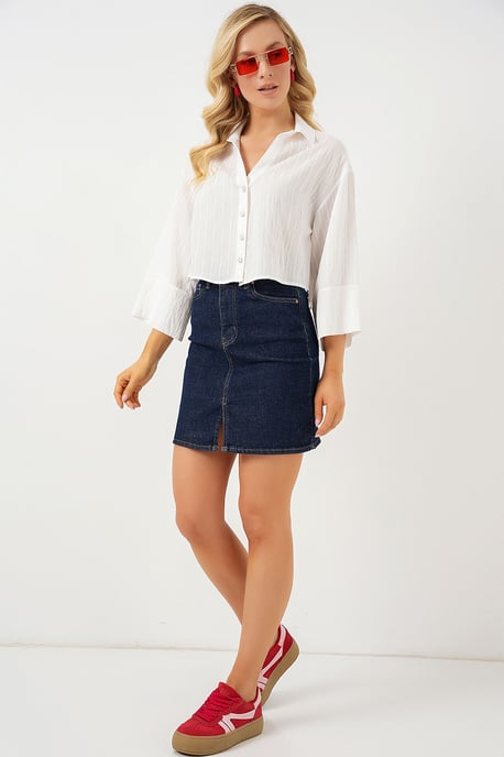 Übergroßes gestreiftes cropped Shirt mit Knopfverschluss - Image 2