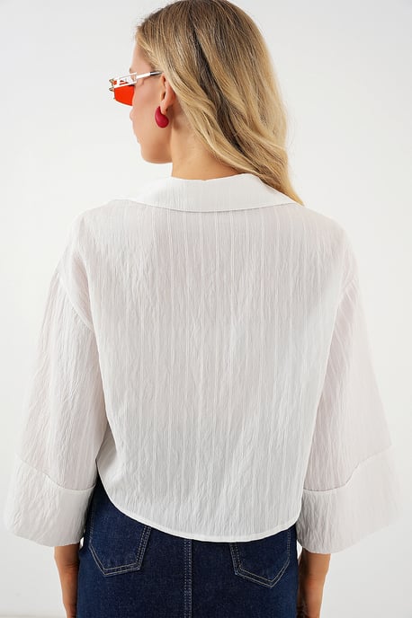 Übergroßes gestreiftes cropped Shirt mit Knopfverschluss - Image 6
