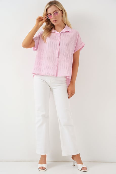 Gestreiftes Cropped-Shirt mit Knopfverschluss - Image 2
