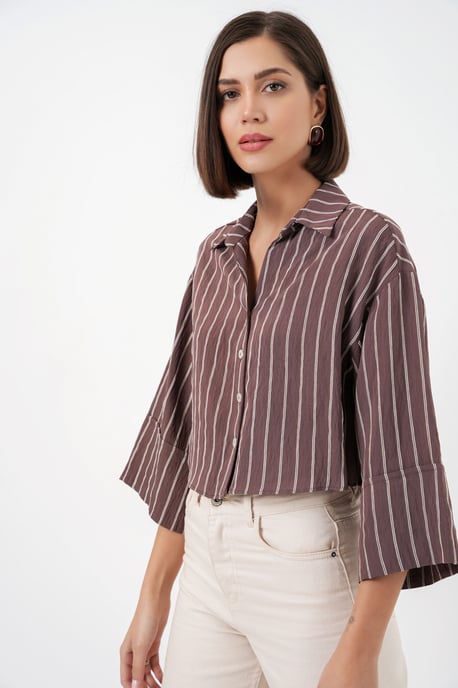 Übergroßes gestreiftes cropped Shirt mit Knopfverschluss - Image 3
