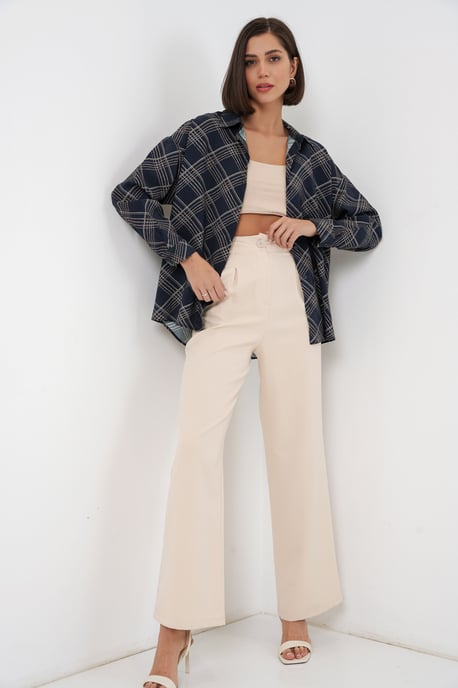 Übergroße Karierte Button-Up-Bluse - Image 2