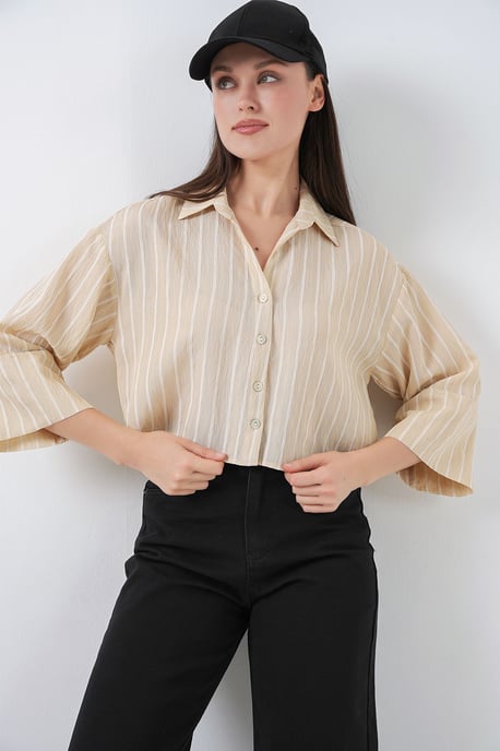 Übergroßes gestreiftes cropped Shirt mit Knopfverschluss - Image 5