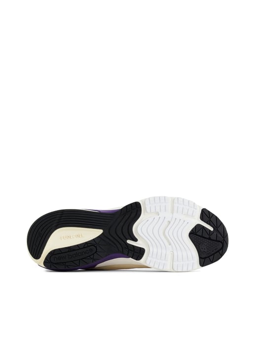 990v6 Made in USA Sneakers - Image 5