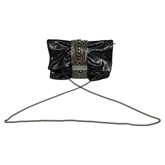 Jimmy Choo Chandra Chain Clutch aus schwarzem Schimmerleder - Image 3
