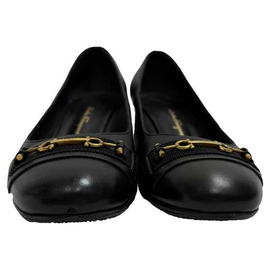 Salvatore Ferragamo Avery Pumps aus schwarzem Leder - Image 2
