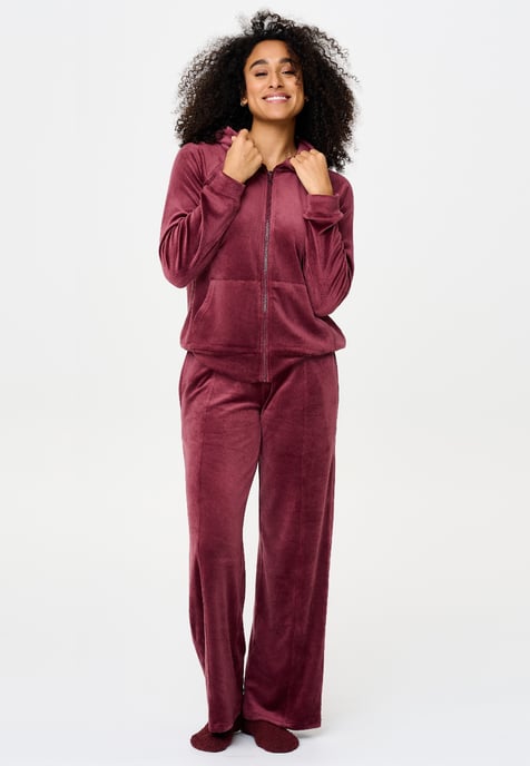 Lingadore Velvet homewear Set - Image 2