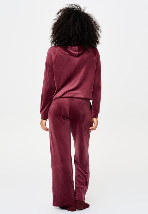 Lingadore Velvet homewear Set - Image 4