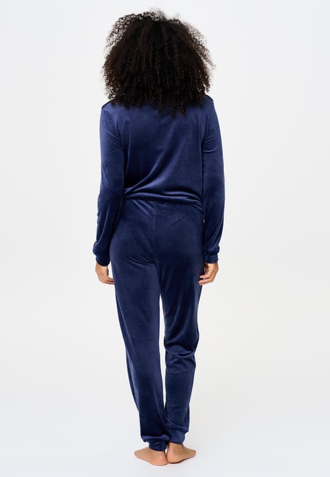 Lingadore Velvet fleece homewear Set - Image 4