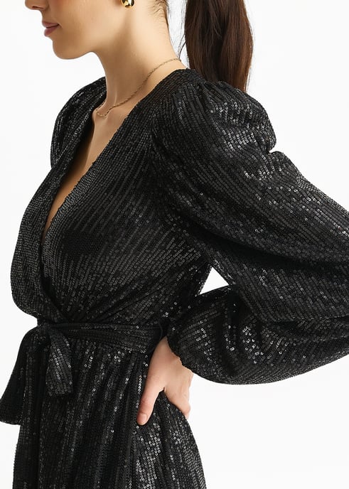 Schwarzes Minikleid mit V-Ausschnitt, Pailletten und Gürtel - Image 3