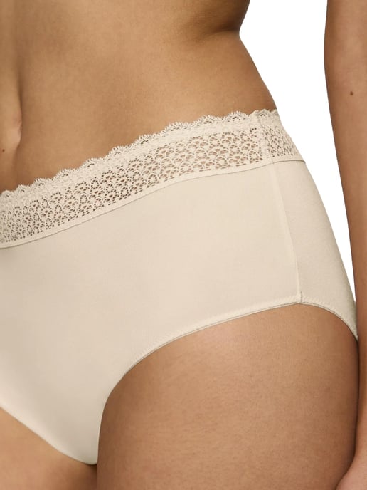 Triumph Slip - Image 4