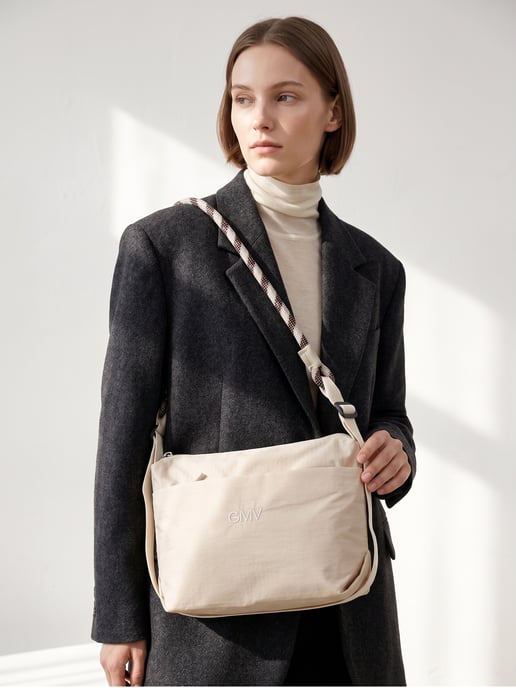 GIAN MARCO VENTURI Schultertasche Women - Image 4