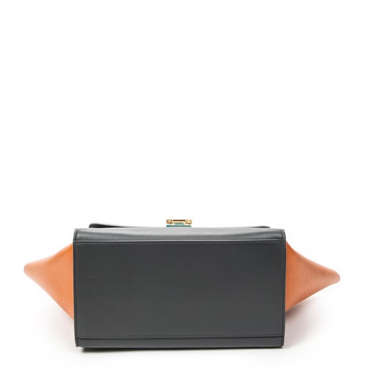 Small Trapeze Schultertasche - Image 6