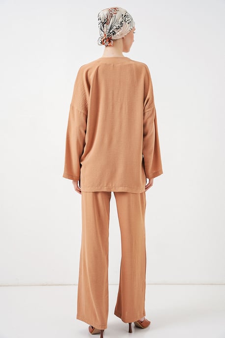 Strukturiertes V-Ausschnitt Langarm-Cardigan- und Hosen-Set - Image 5