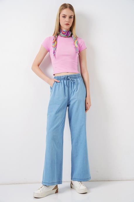 Lässig sitzende weite Denim-Jeans mit Kordelzugverschluss - Image 1