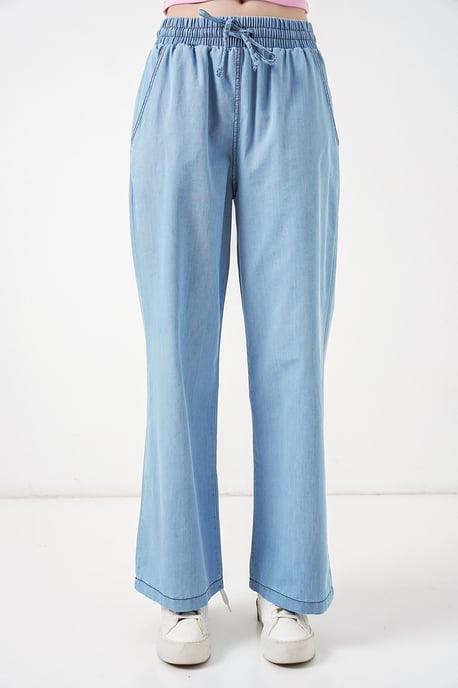 Lässig sitzende weite Denim-Jeans mit Kordelzugverschluss - Image 2