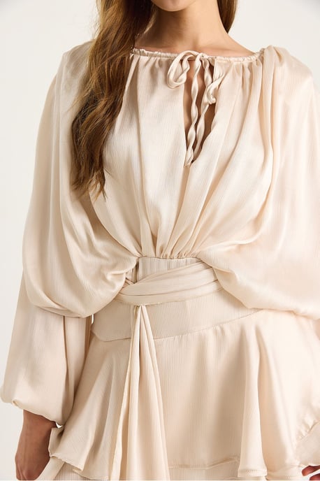 Satin-Krawatten-Hals Ballonärmel Mini-Kleid mit Gürtel-Detail - Image 6