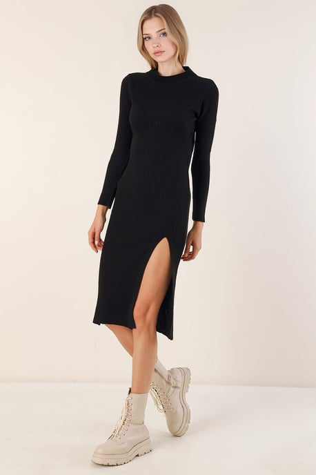 Strickkleid mit Rundhalsausschnitt - Image 1
