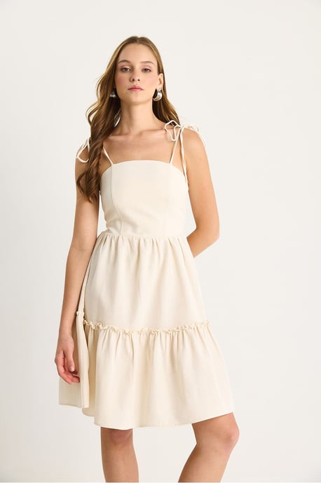 Kleid mit quadratischem Kragen in A-Form und Bindungsdetail in Midi-Länge - Image 4