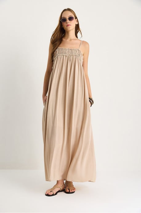 Besticktes Maxikleid mit quadratischem Kragen - Image 4