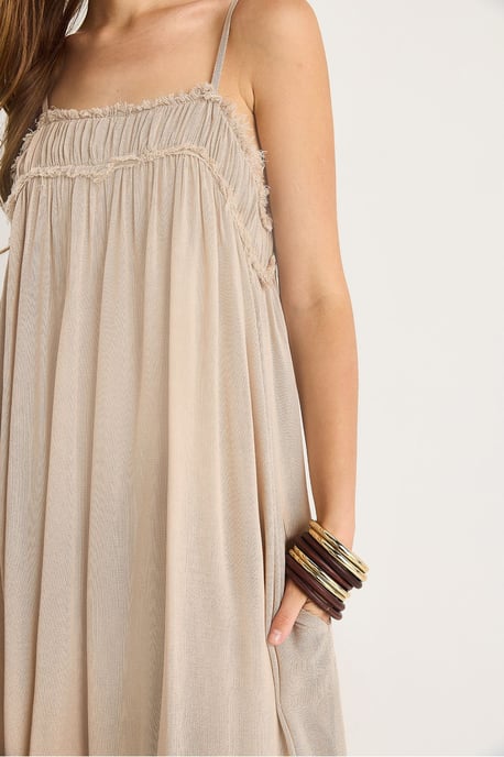Besticktes Maxikleid mit quadratischem Kragen - Image 5