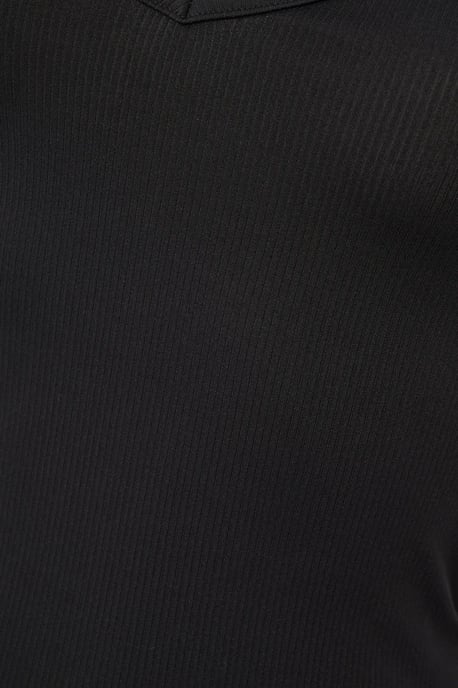 V-Ausschnitt Bodycon Midikleid mit dünnen Trägern - Image 5