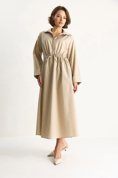 Langärmliges Midi-Kleid mit Schalkragen - Image 2