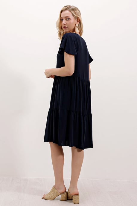 V-Ausschnitt Rüschenshirt Minikleid mit Schleife - Image 4