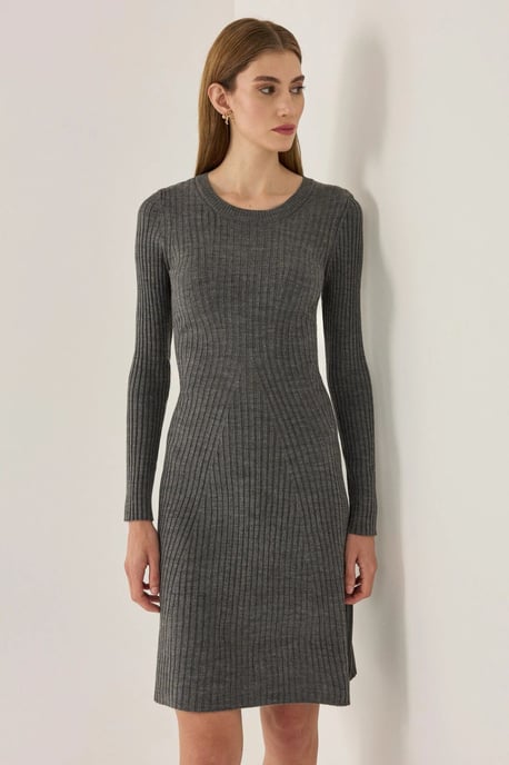 Strickkleid mit Rundhalsausschnitt - Image 3