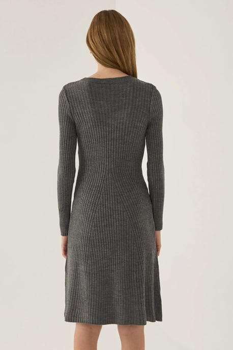 Strickkleid mit Rundhalsausschnitt - Image 4