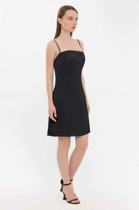 Spaghetti-Träger Mini-Kleid mit Knotenverschluss - Image 2
