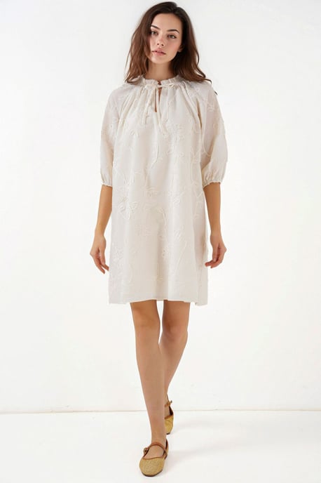 Besticktes Spitzen-Minikleid mit Bindegürtel - Image 2