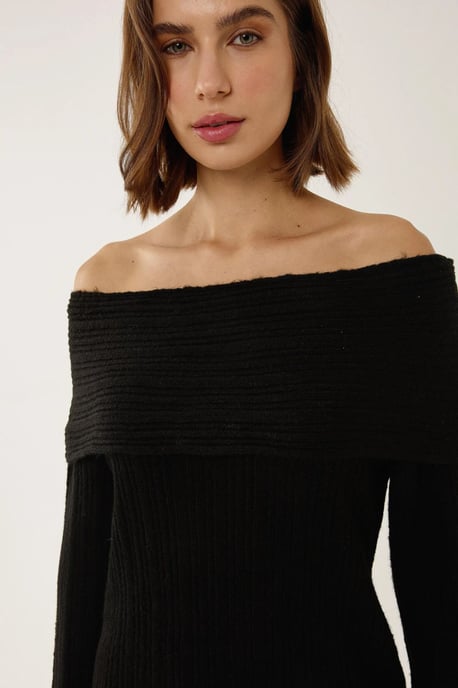 Schulterfreies gestreiftes Strickkleid - Image 5