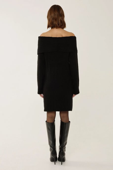 Schulterfreies gestreiftes Strickkleid - Image 6
