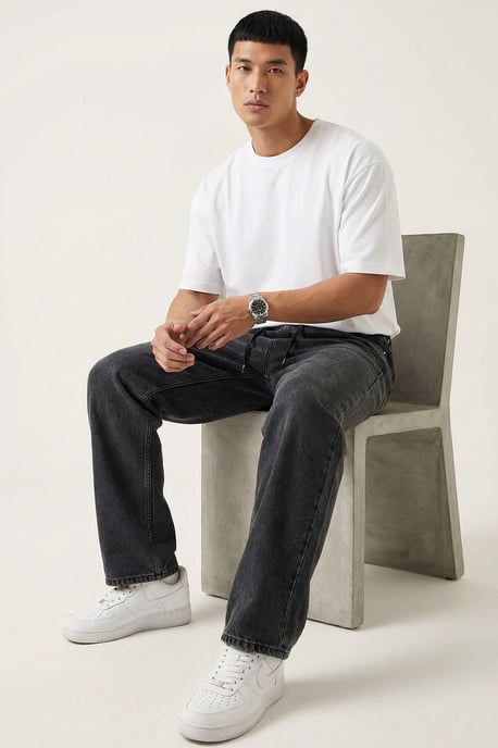 Lässige Jeanshose - Image 4