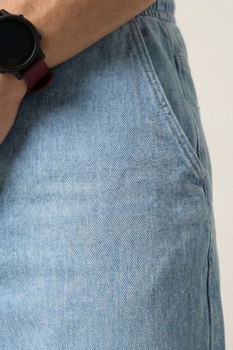 Elastische Denim-Hose mit Gummizug - Image 4